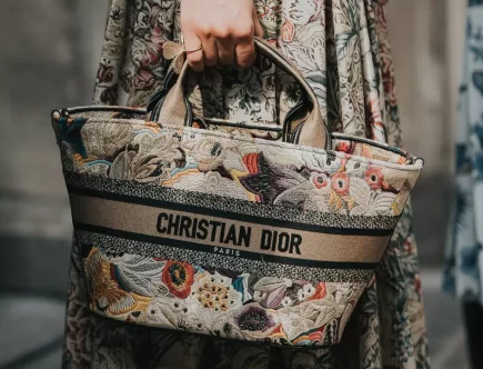 Les coulisses des sacs de la Croisière Dior 2023
