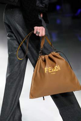 Collection sac homme Fendi Mens Fall 2020