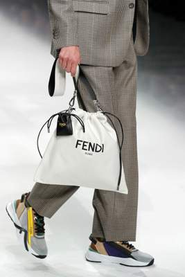 Collection sac homme Fendi Mens Fall 2020