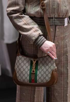 Selon Gucci, le Hobo est de retour pour l'automne 2020