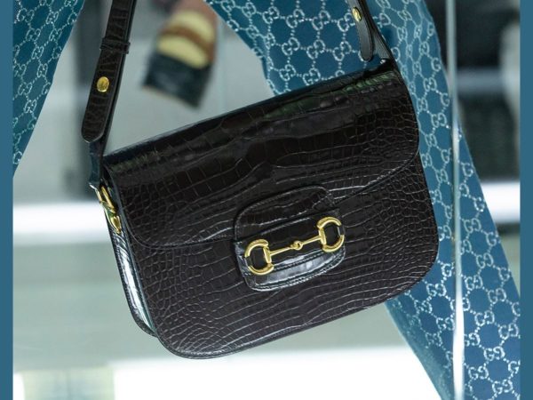 Gucci printemps été 2020 présente une nouvelle forme et beaucoup de Horsebit