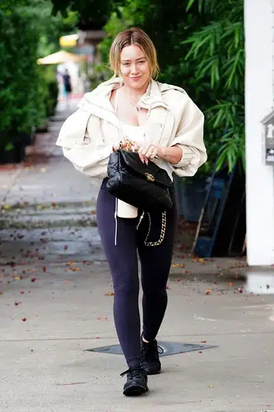 Hilary Duff Chanel 19 LA.jpg