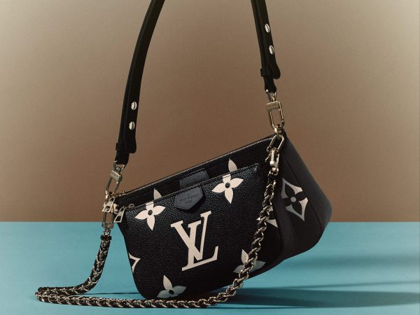 La multi-pochette de Louis Vuitton vient de faire peau neuve.