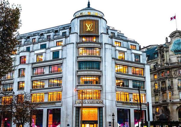 Le vaisseau amiral de Louis Vuitton à Paris