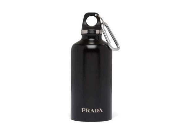 Prada bouteille eau