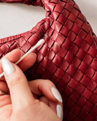 Renovation d'un sac à main Bottega Veneta