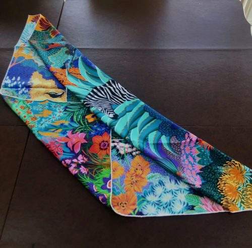 Comment plier un foulard Hermes