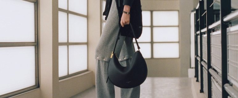 Nouveau sac Louis Vuitton Low Key Cookie MM : le chic discret à son apogée