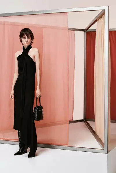 sac Givenchy s Resort 2024 16