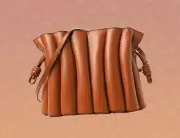 Le voyage passionnant d'une collectionneuse suisse de sacs