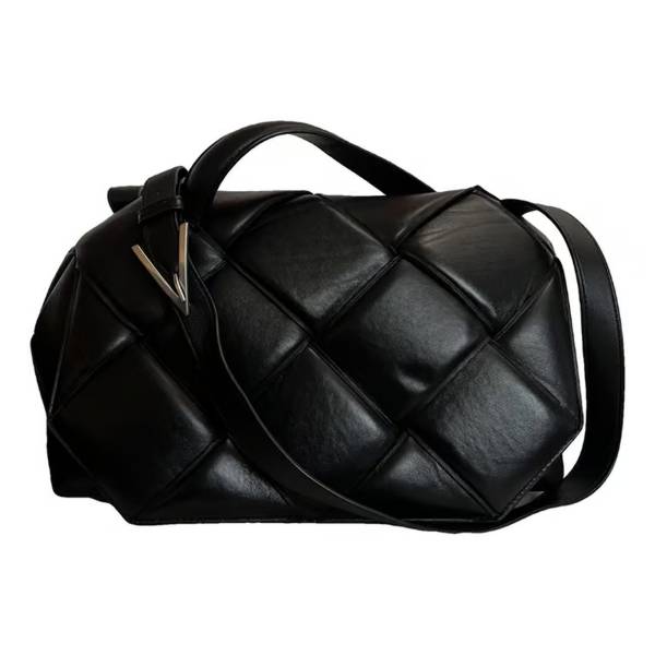 sac a main bottega veneta cassette padded en cuir noir intrecciato