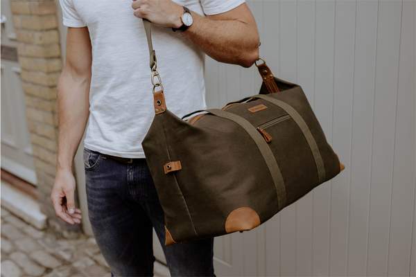 Choisir la taille d'un sac pour homme